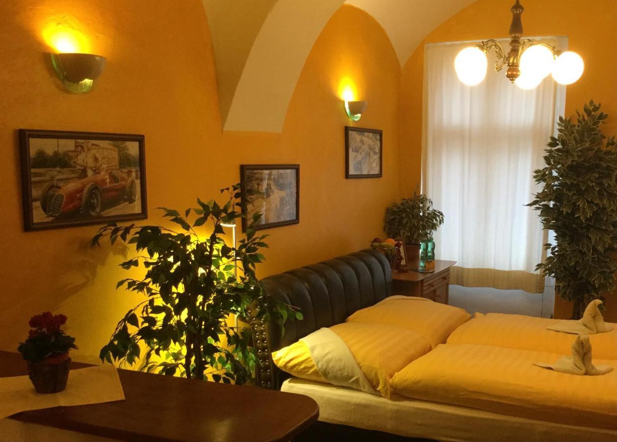 Centrum Tiffany Pension Domazlice Exterior photo